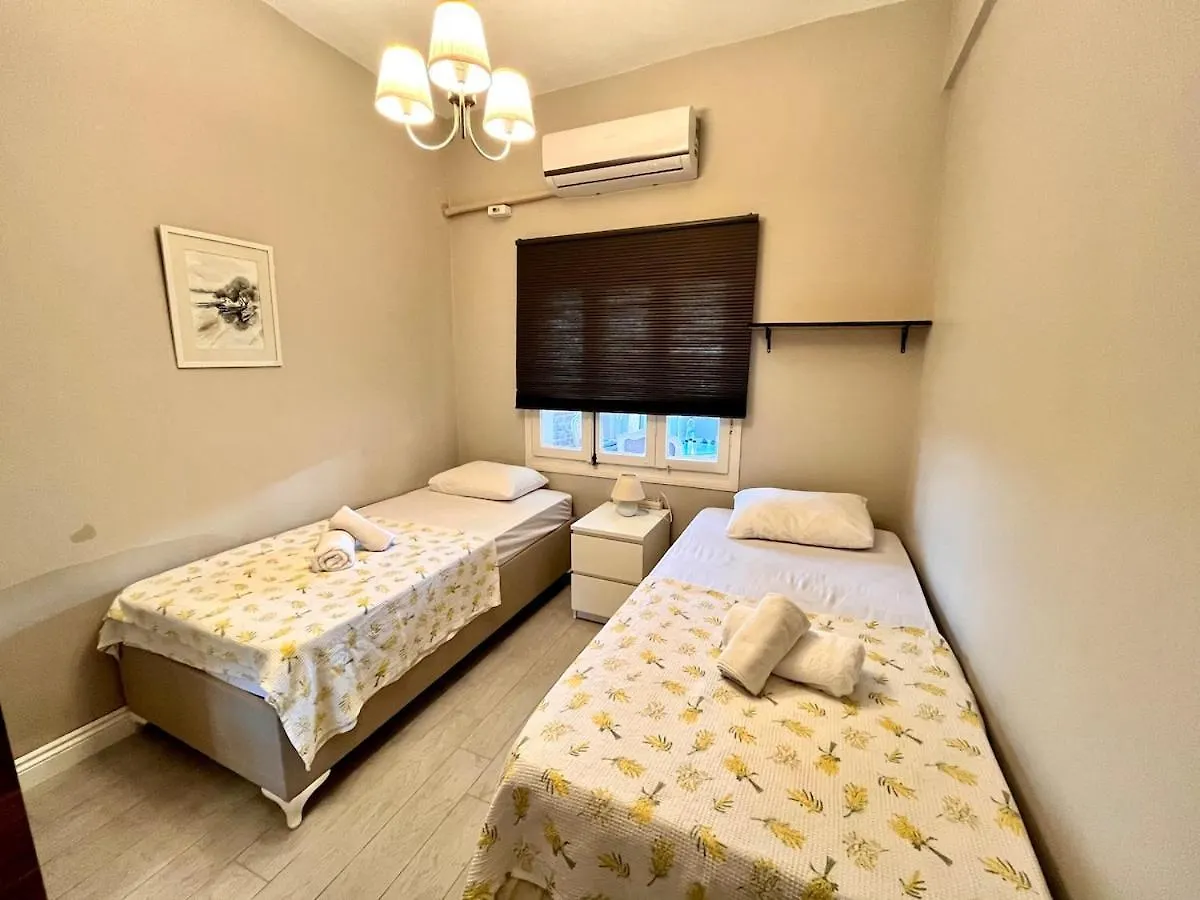Stay At Home 100 Meters To The Sea In Βουρλά Σπίτι διακοπών